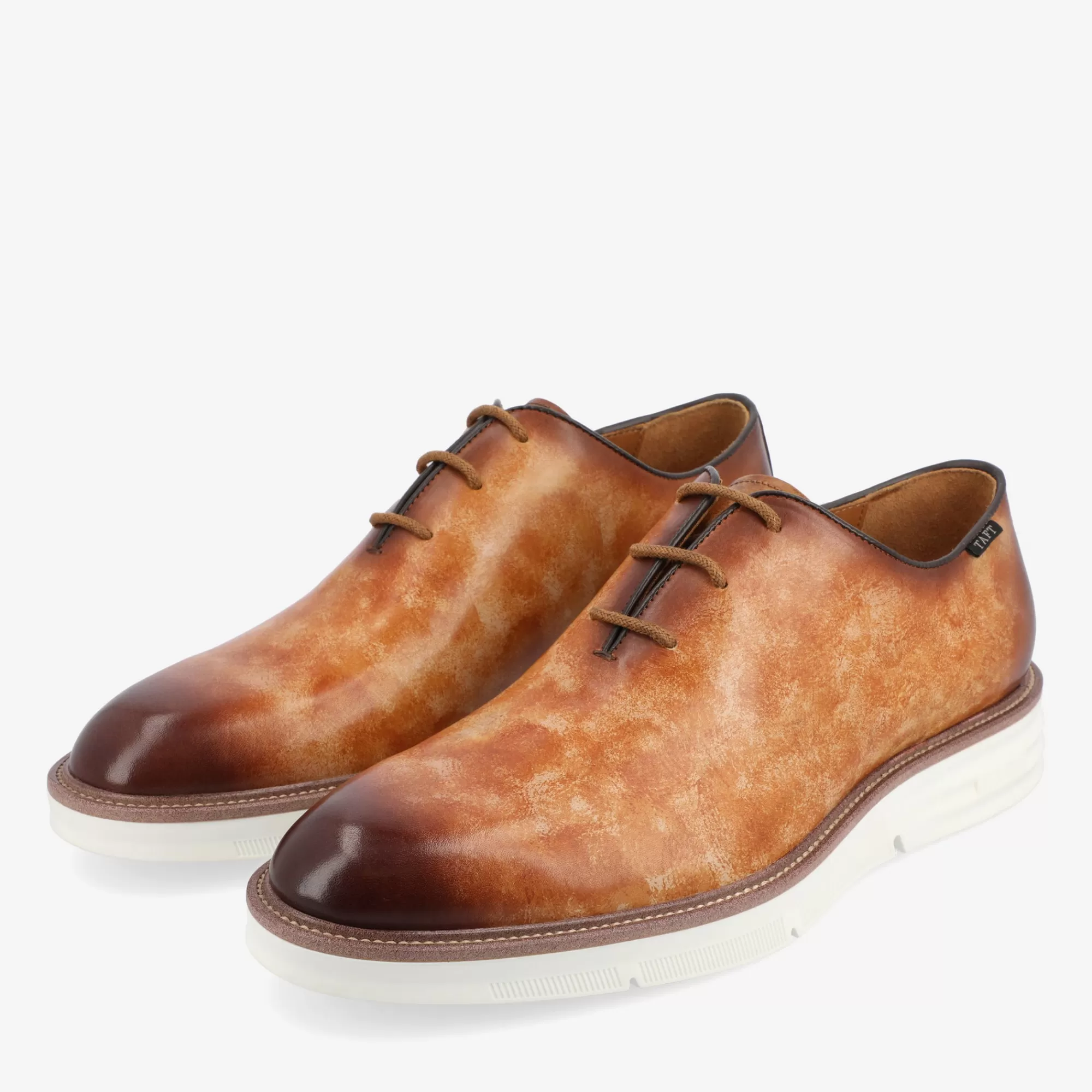 Store TAFT Model 101 Shoe In Walnut