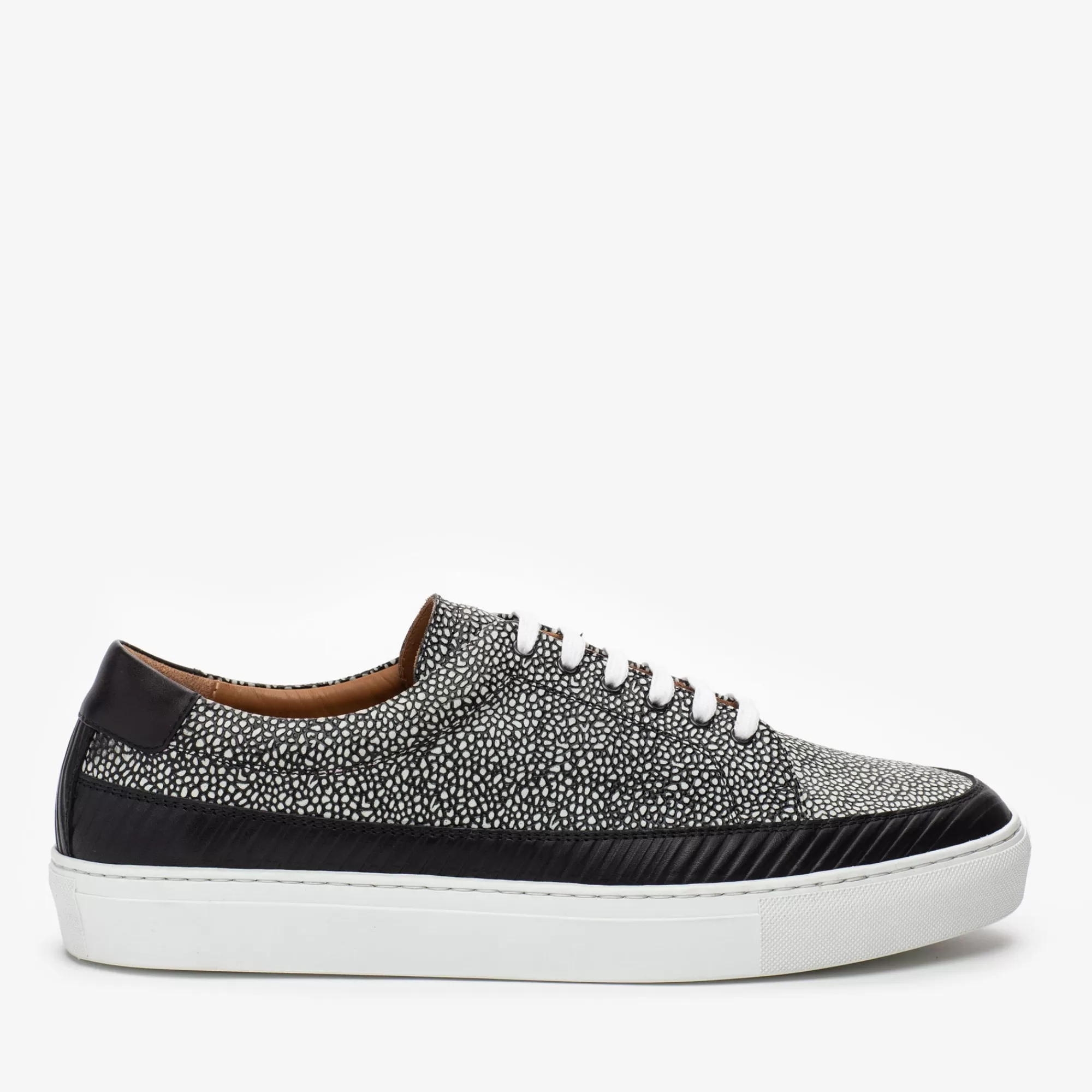 Best TAFT The Fifth Ave Sneaker In Stone Pebbled Leather |